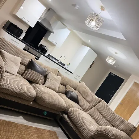 Luxury 2 Bedroom Apartment In Manchester City Centre - Free Parking-2