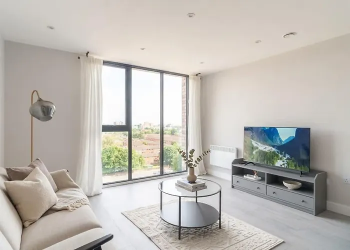 Fantastic 3 Bedroom Manchester Apartment