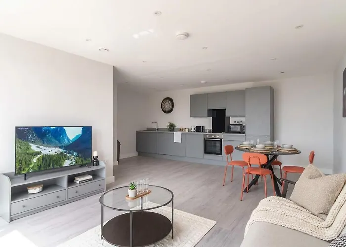 Fantastic 3 Bedroom Manchester Apartment